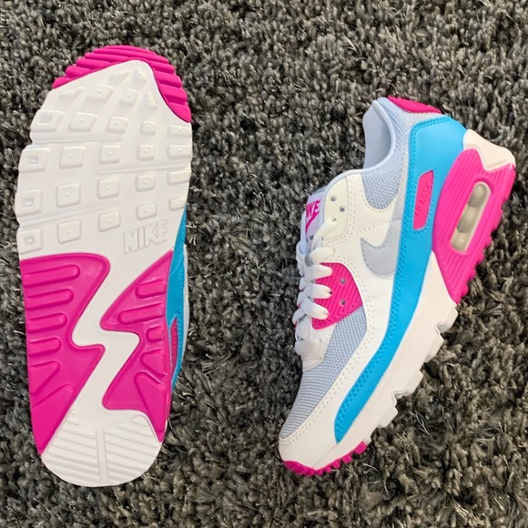 NWT Nike Air Max 90 - Picture 3 of 3